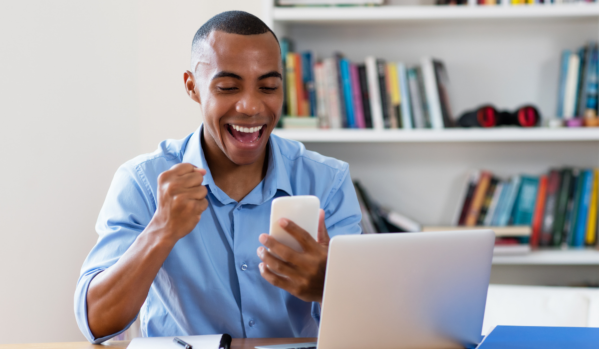Como ganhar dinheiro na internet: O método secreto que transformou um desempregado em milionário em 30 dias
